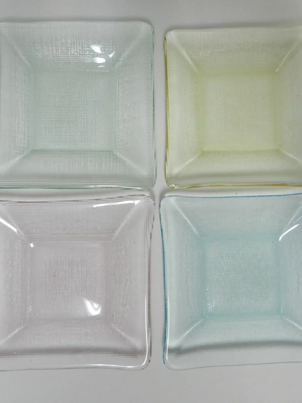 Crate & Barrel Pastel Square Side Appetizer Dessert Starter Glass Plates Set 4